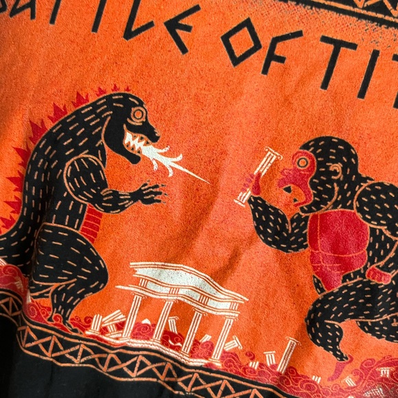 Godzilla and King Kong Titans Class T UNISEX - Picture 3 of 3